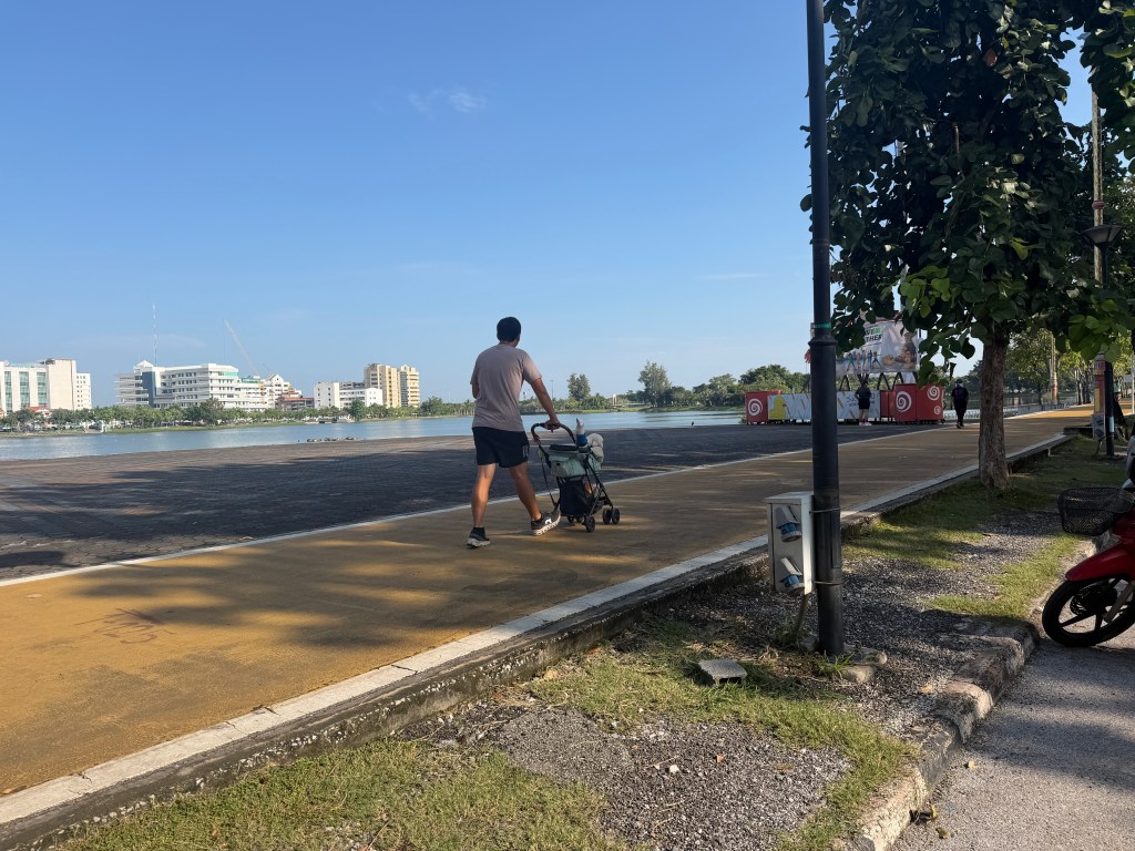 Away From Beach Road: Keeping Active at Udon Thani’s Nong Prajak Park